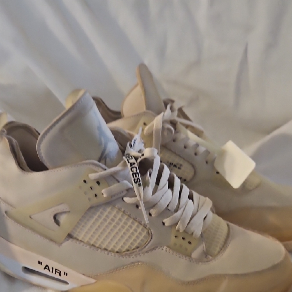 Men's Cream Sneakers